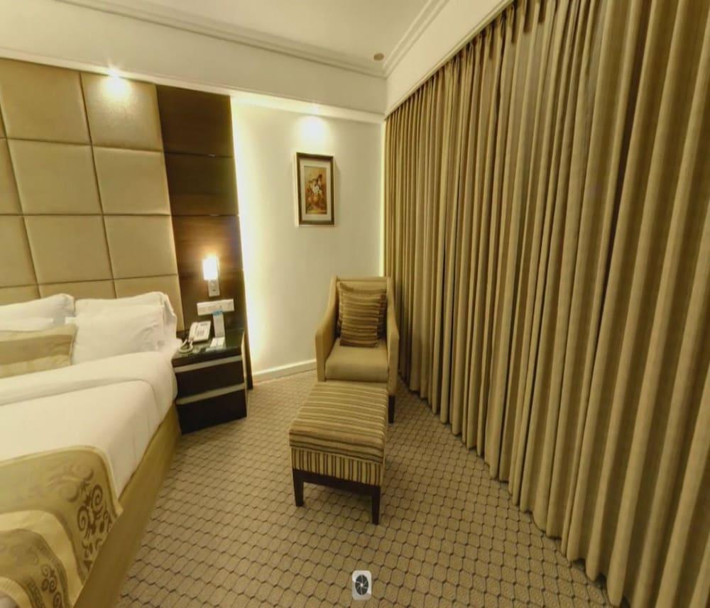 Hotel Agrabad Csittagong Kültér fotó