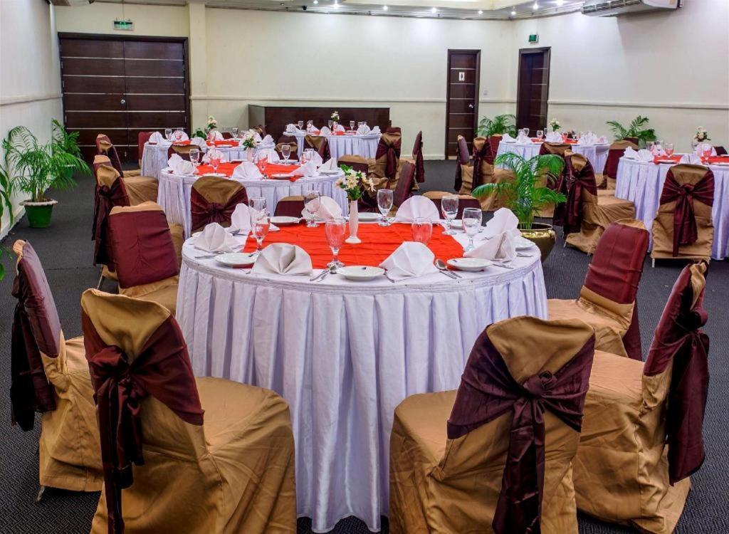 Hotel Agrabad Csittagong Kültér fotó